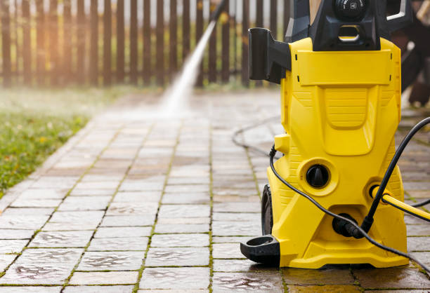 Best Graffiti Removal  in Oak Harbor, WA